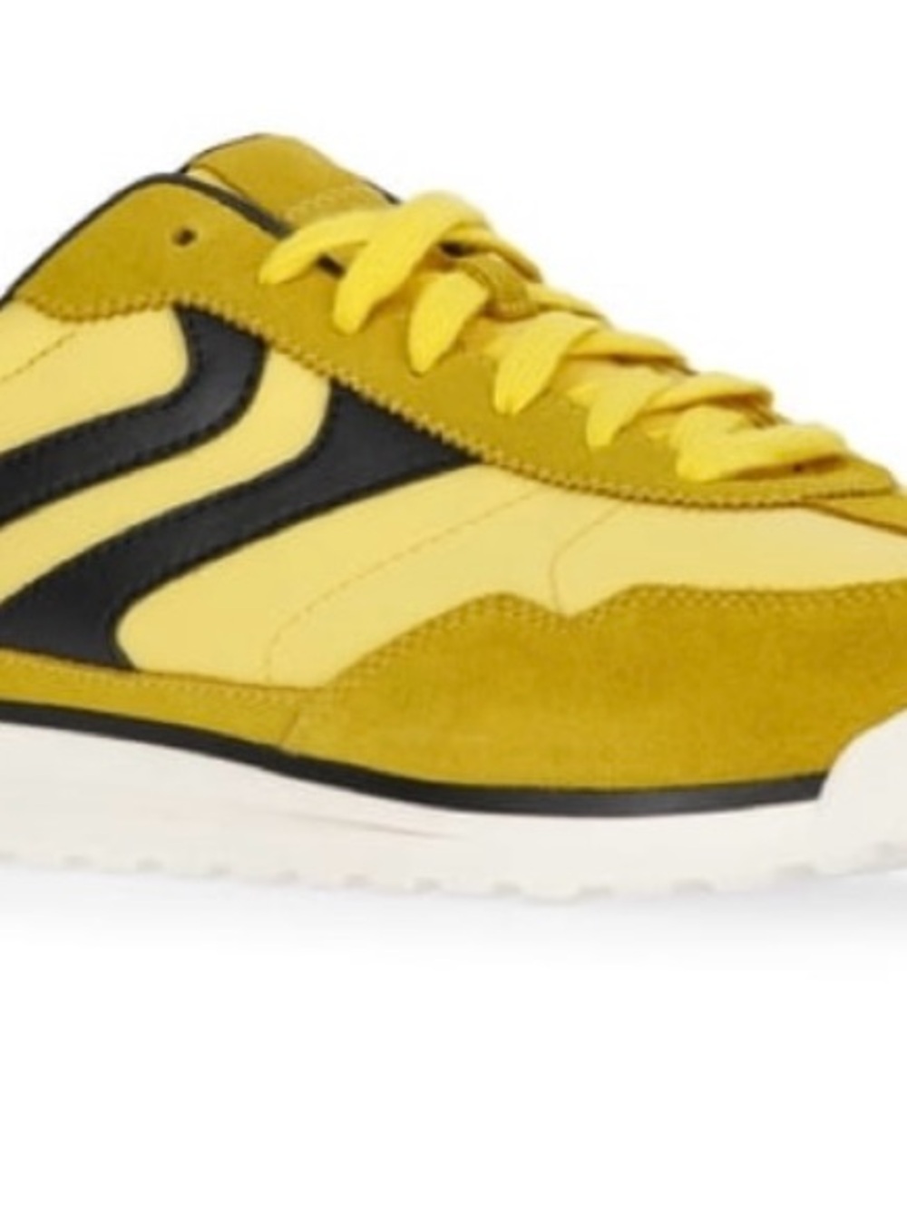 No Boundaries Yellow and Black Women's Casual Sneakers